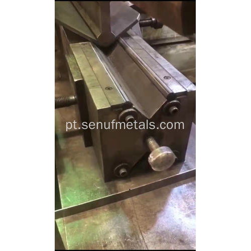 Máquina de flexão do freio de metal CNC